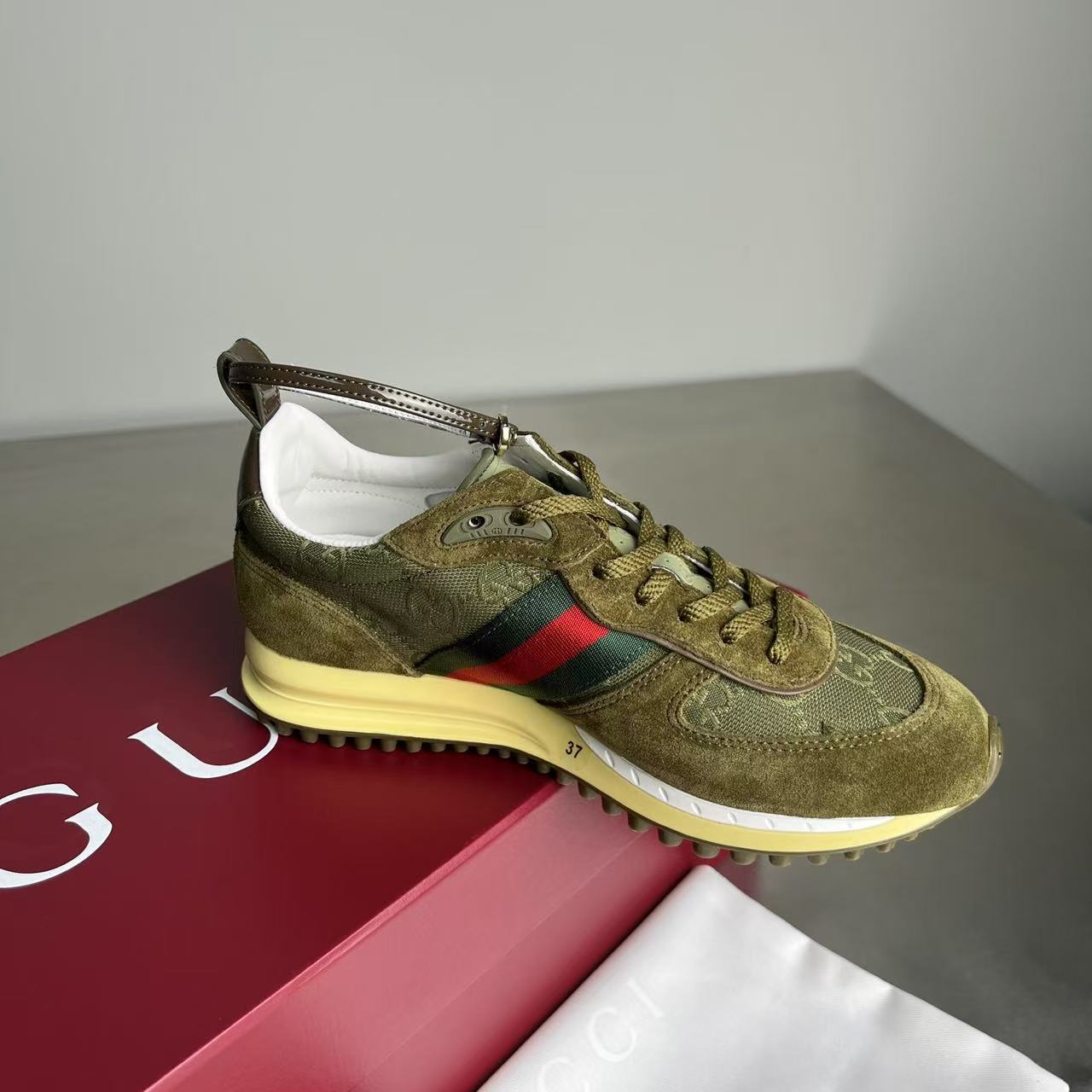 Gvc*1 Re-Motion sandals