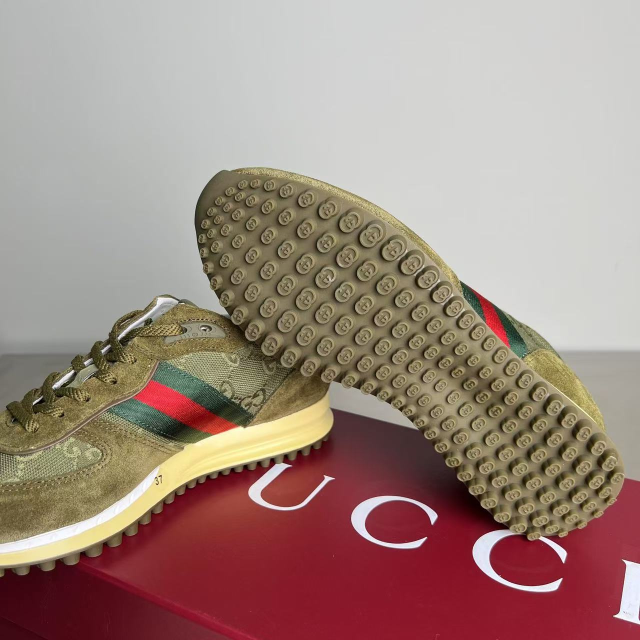 Gvc*1 Re-Motion sandals
