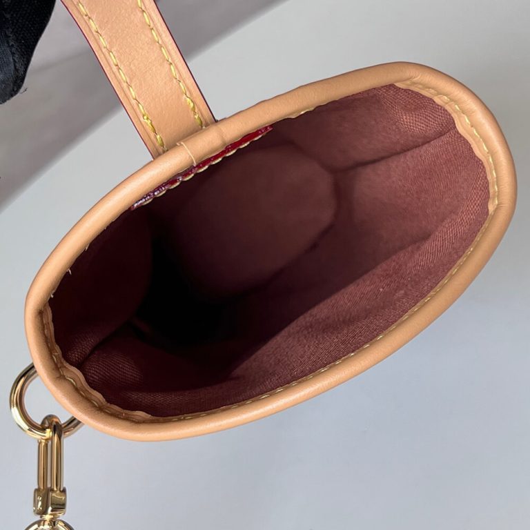 LV Fold Me Pouch