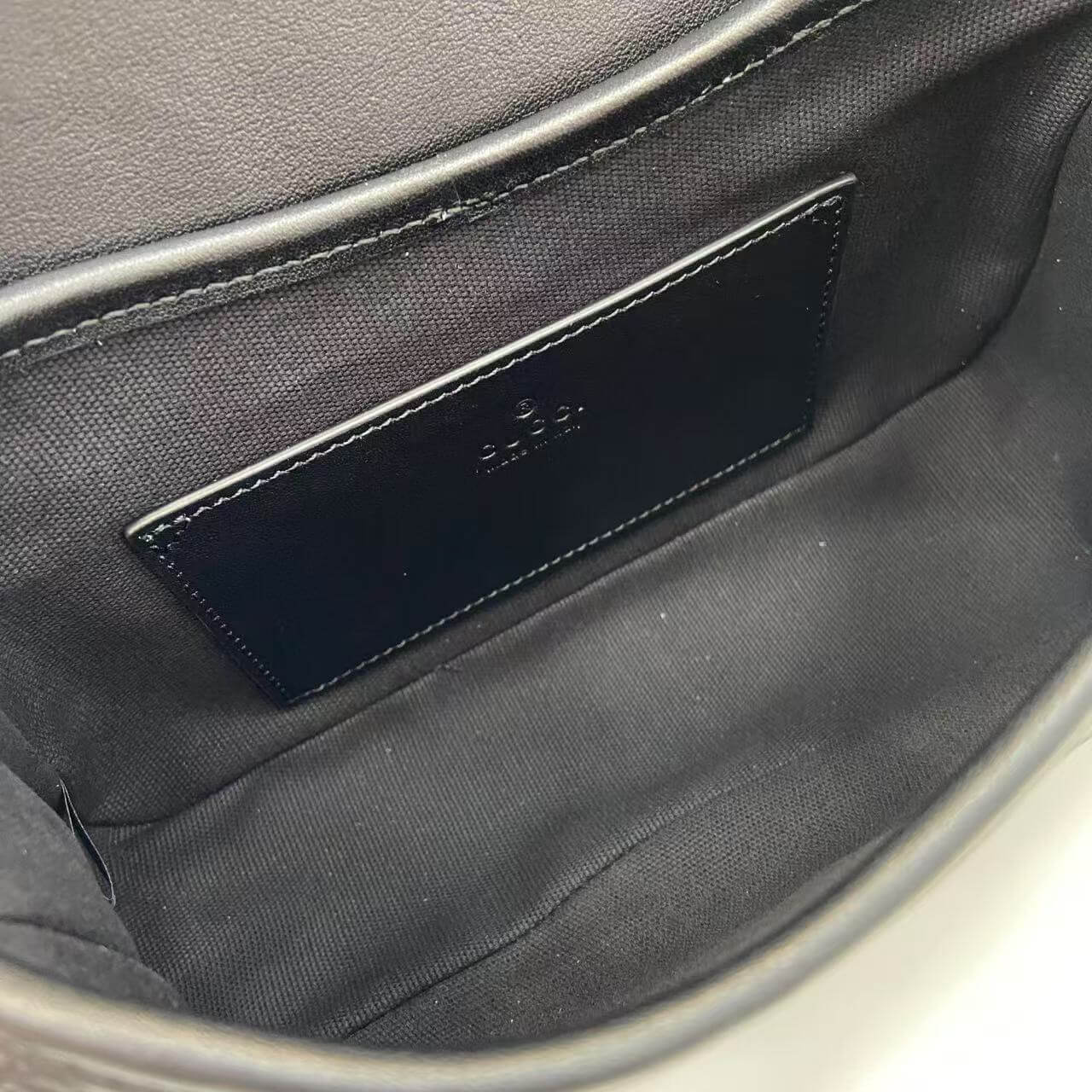 GG Emblem small shoulder bag