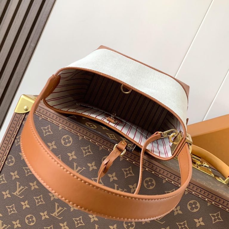 LV Low Key Hobo PM(HIGH-END)