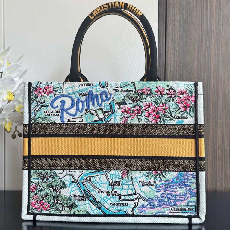 D10r Souvenir Medium D10r Book Tote