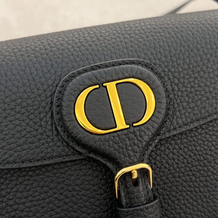 D10r Bobby East-West Bag