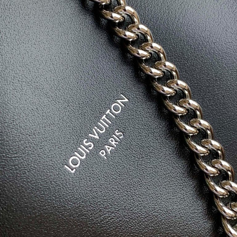 LV Off Duty Vibe MM(HIGH-END GRADE)