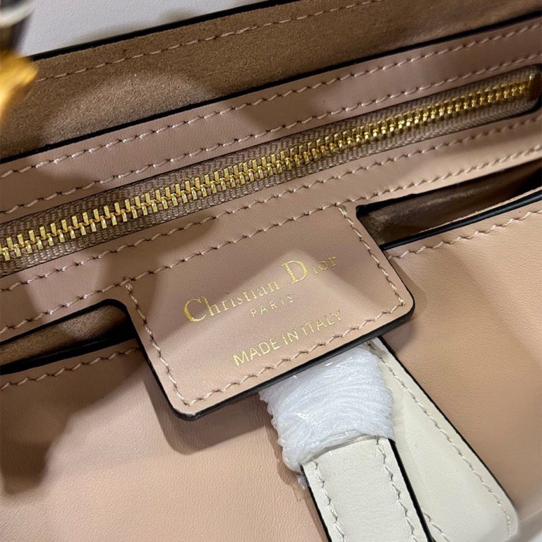 D10r Saddle Bag with Strap