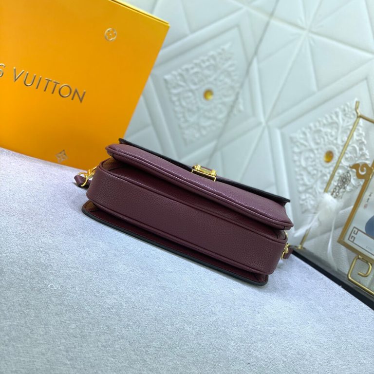 LV Pochette Metis MM