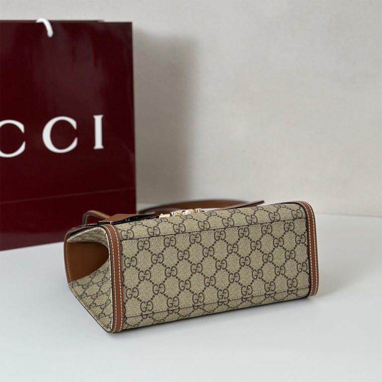 Gvc*1 Padlock medium top handle bag