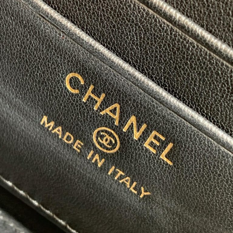 Ch**el Vanity with Chain(high-end grade)