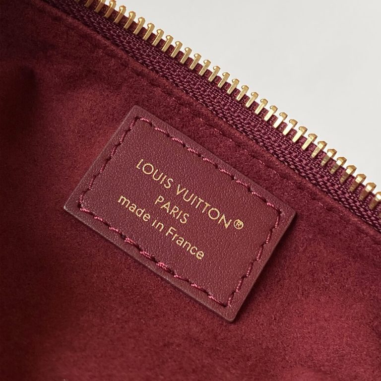 LV Pochette LV BLoom