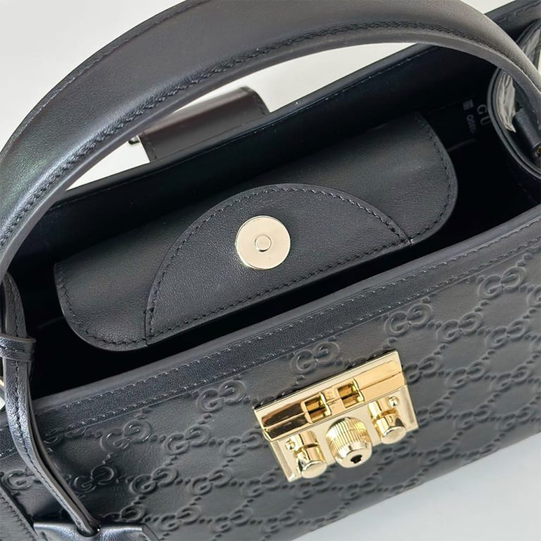 Gvc*1 Padlock medium top handle bag
