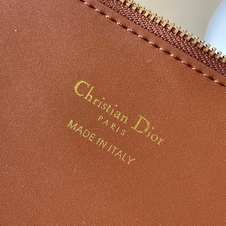 Medium D10r Toujours Bag