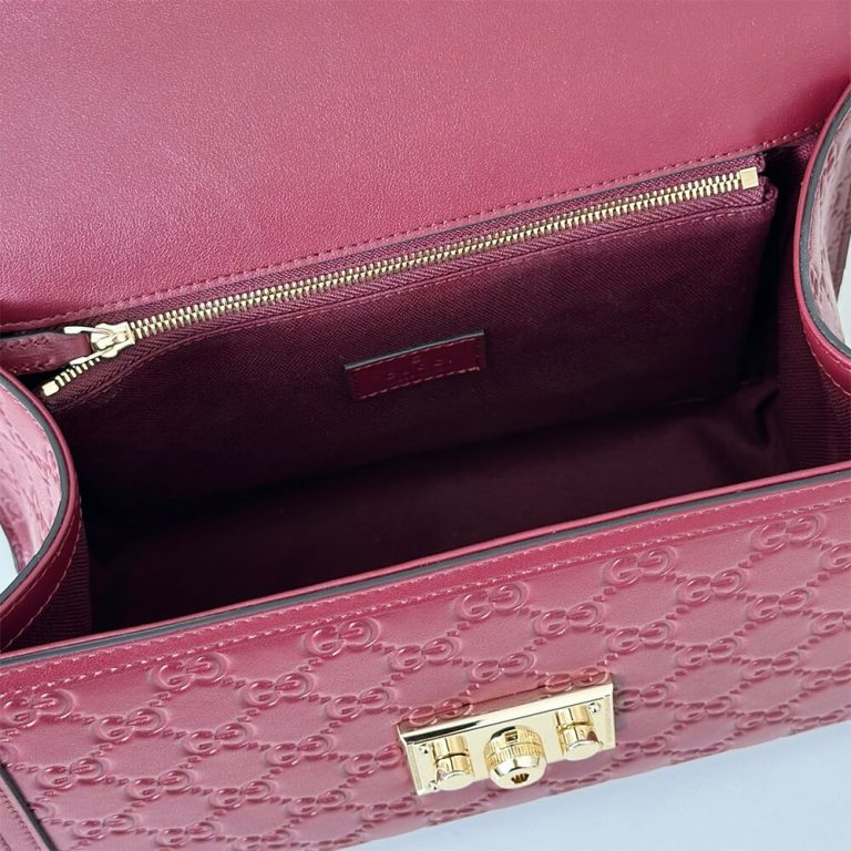Gvc*1 Padlock medium top handle bag