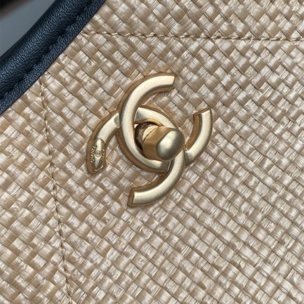 Ch**el MAXI SHOPPING BAG(HIGH-END GRADE)