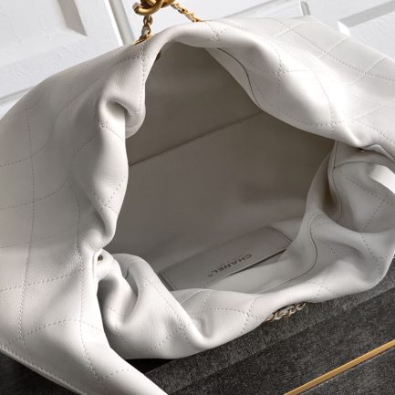 Ch**el LARGE HOBO BAG(HIGH-END GRADE)