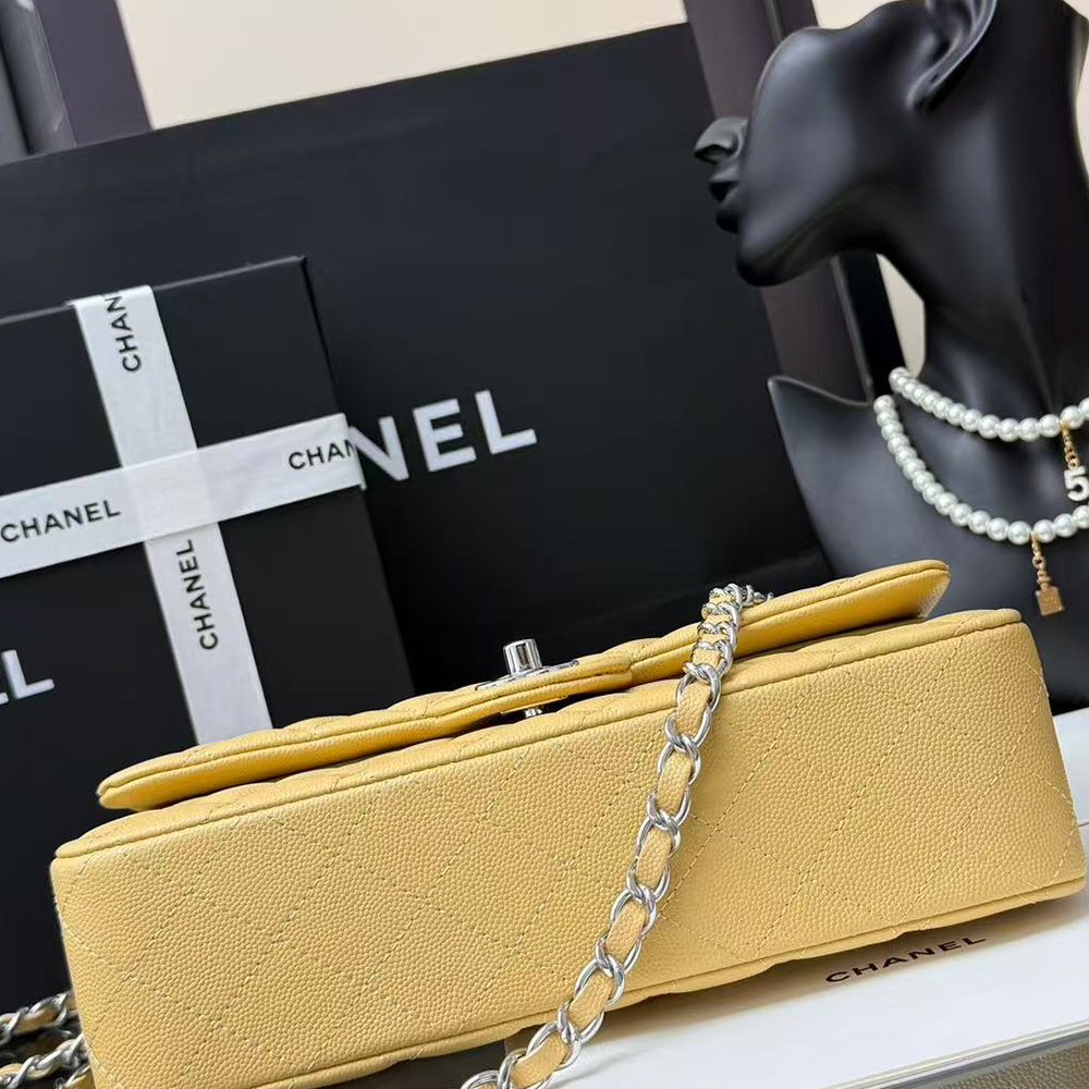 Ch**el Classic Flap Handbag(tax-free grade)