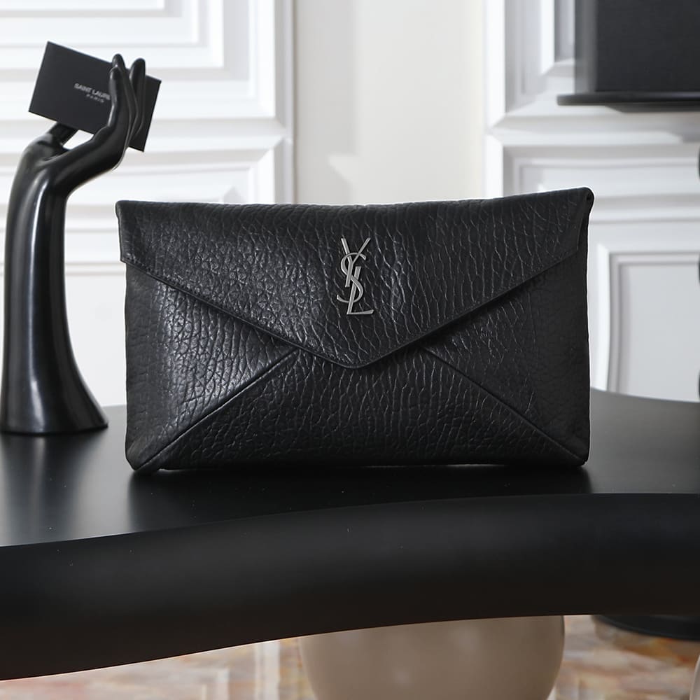 Y51 CASSANDRE large envelope pouch in lambskin