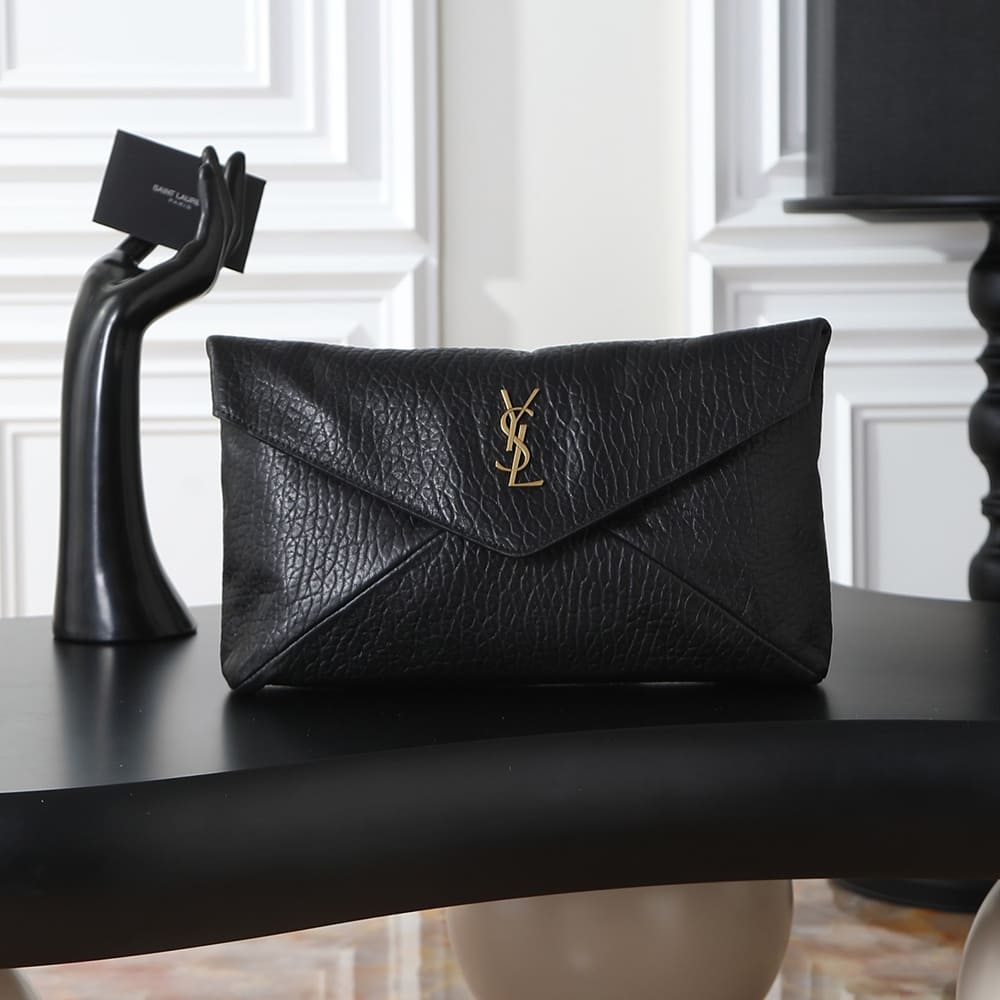 Y51 CASSANDRE large envelope pouch in lambskin