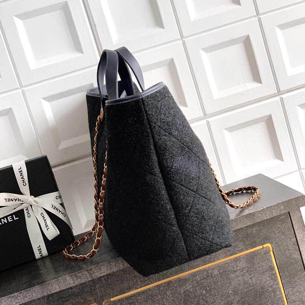 Ch**el MAXI SHOPPING BAG(HIGH-END GRADE)
