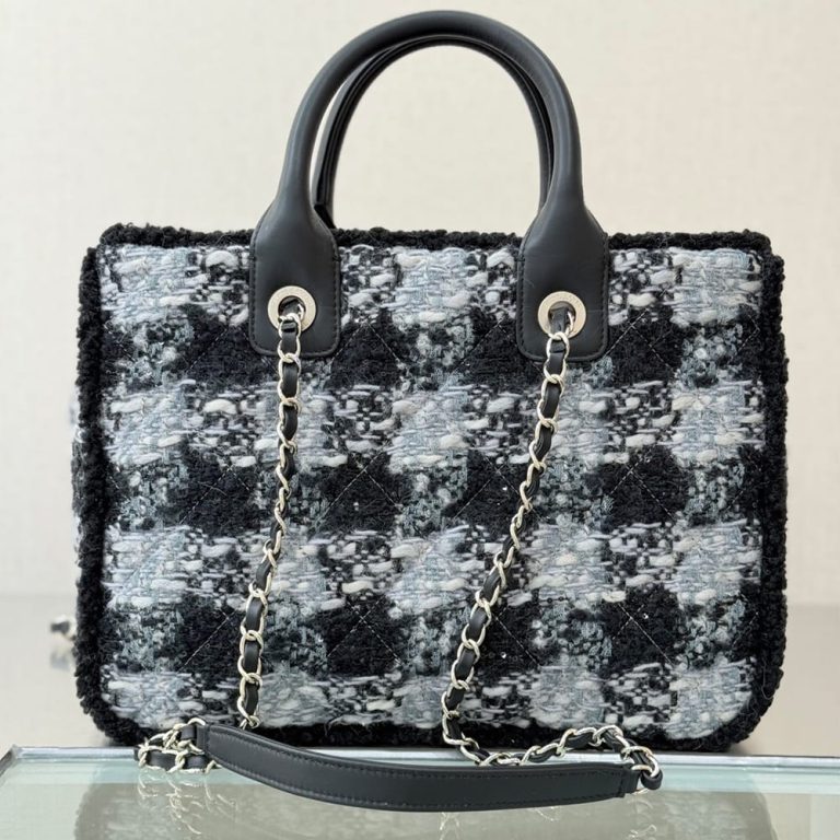 Ch**el SMALL SHOPPING BAG(HIGH-END GRADE)