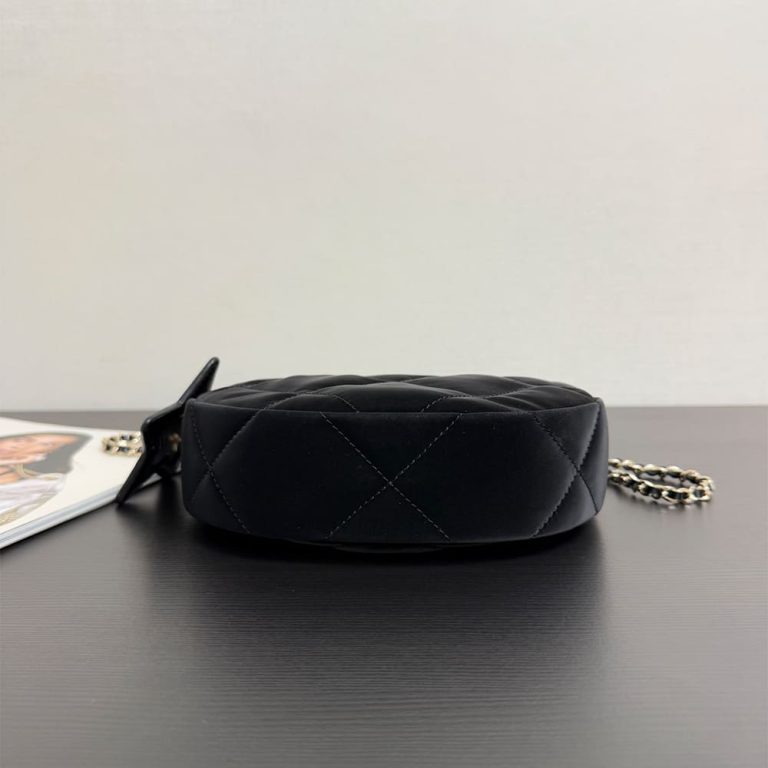 Ch**el CLUTCH WITH CHAIN(HIGH-END GRADE)