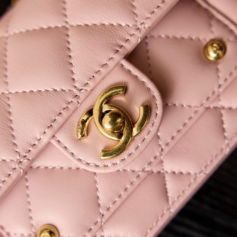 Ch**el CLUTCH WITH CHAIN(HIGH-END GRADE)
