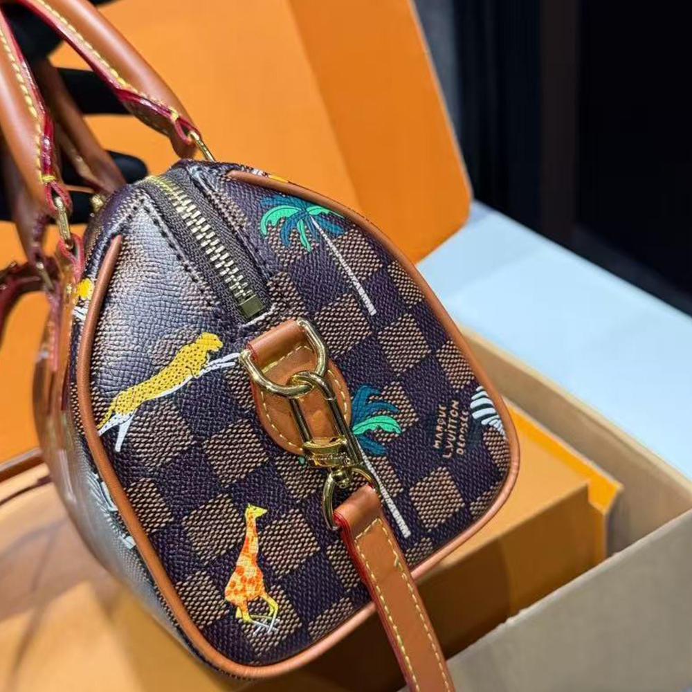 SPEEDY BANDOULIÈRE 18 handbag – LV X THE DARJELING LIMITED series(HIGH-END GRADE)