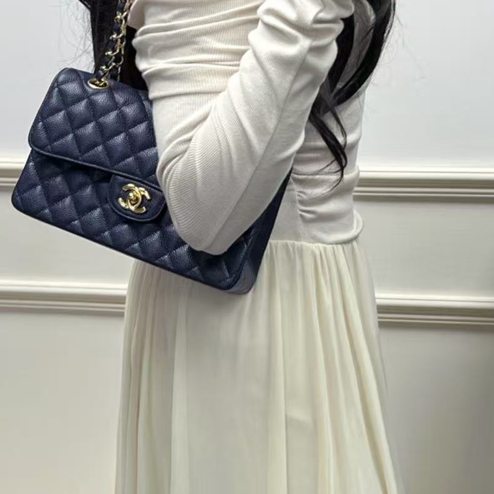 Ch**el Classic Flap Handbag(tax-free grade)