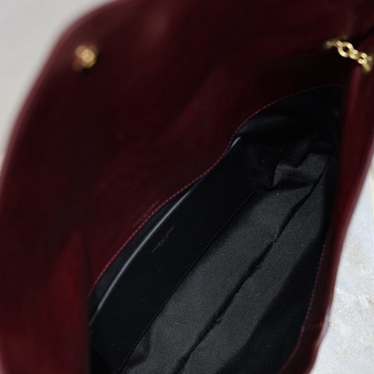 Y51 CASSANDRE XXL envelope pouch on chain in lambskin