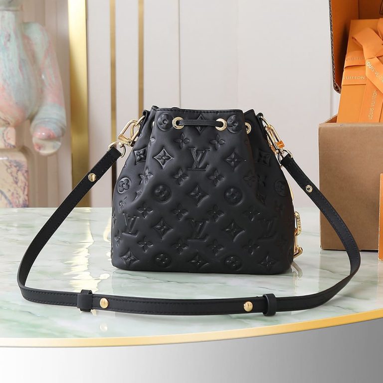 LV Coussin Bucket