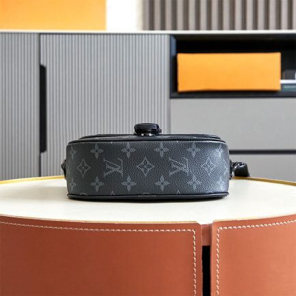 LV Montsouris Messenger PM