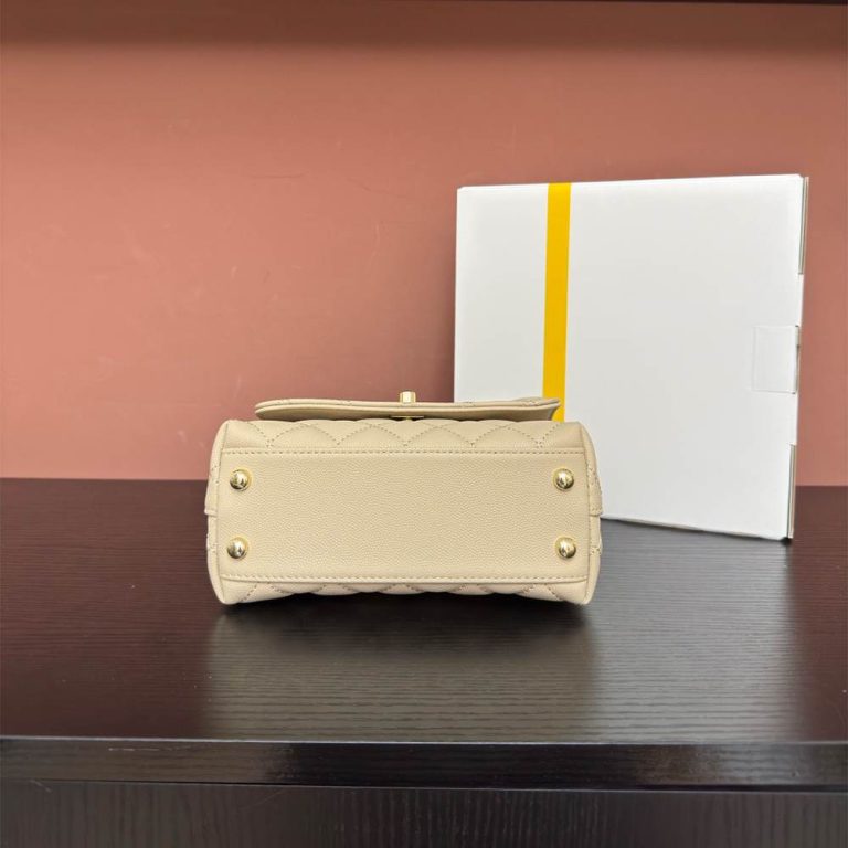 Ch**el Coco handle flap shoulder bag Mini