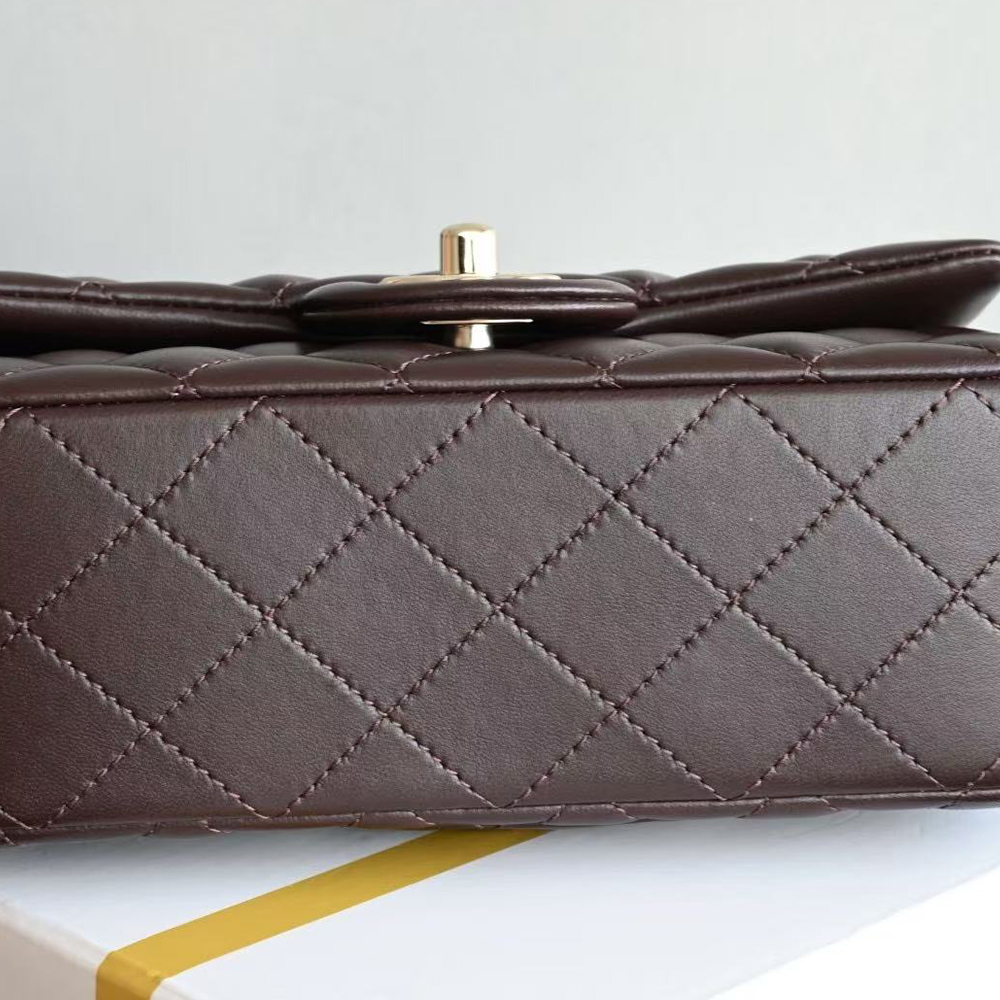 Ch**el Classic Flap mini (tax-free grade)