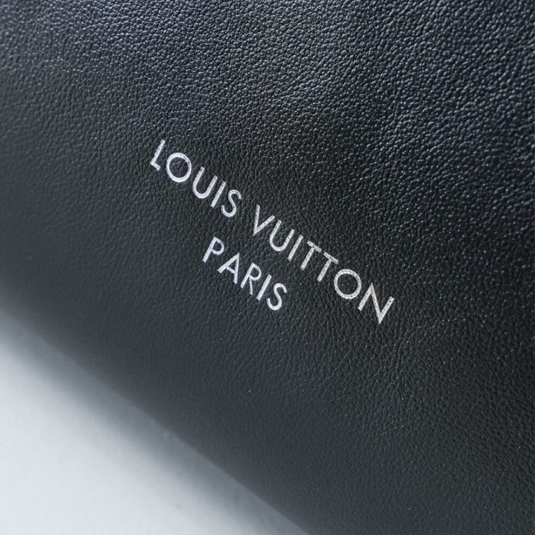 LV CarryAll East West