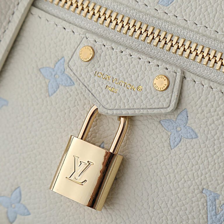 LV Vanity Chain Pouch(HIGH-END GRADE)