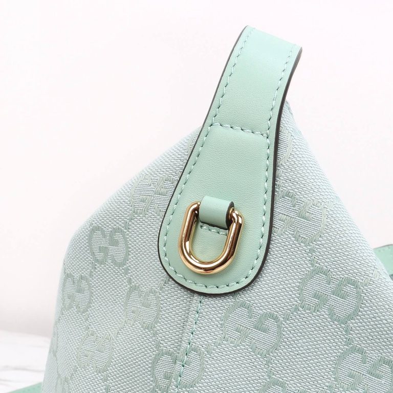 Gvc*1 Vanity medium top handle bag
