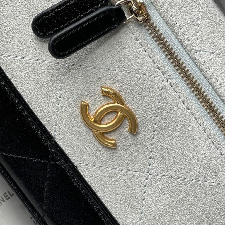 Ch**el Vanity with Chain(HIGH-END GRADE)