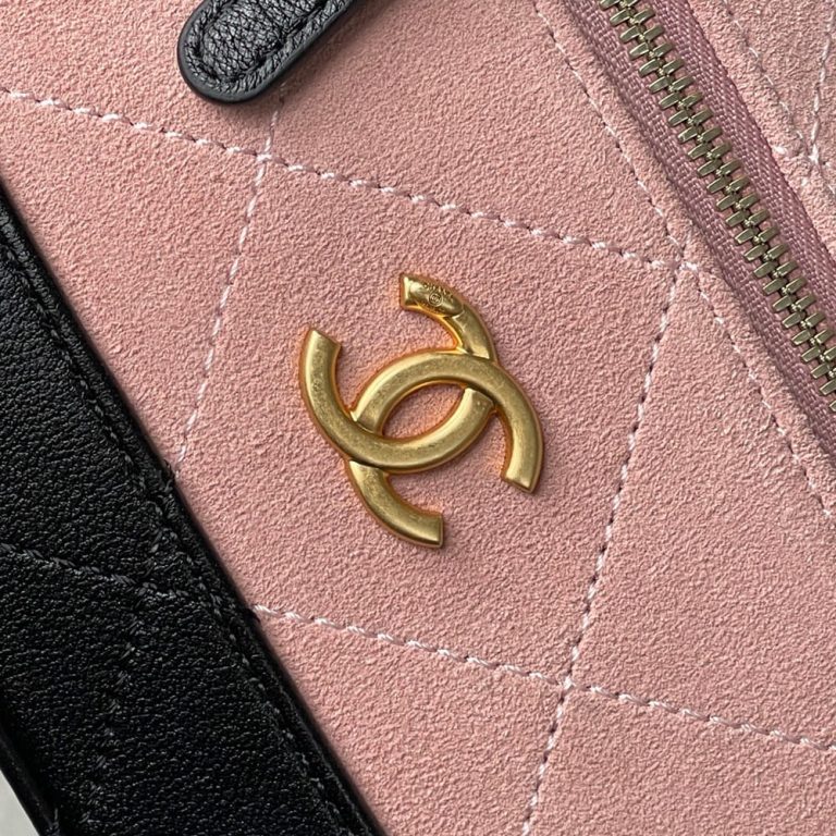 Ch**el Vanity with Chain(HIGH-END GRADE)