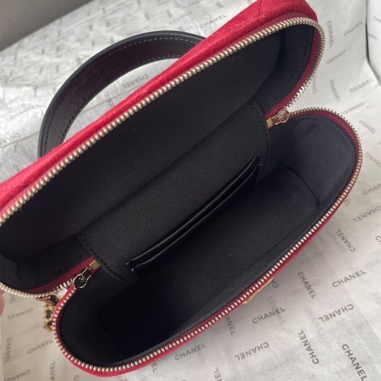 Ch**el Vanity with Chain(HIGH-END GRADE)