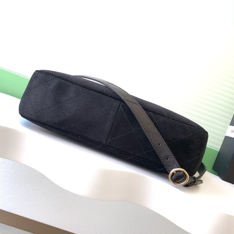 Ch**el Classic Hobo Bag(HIGH-END GRADE)